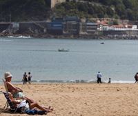 Gipuzkoa iniciará el 15 de junio una temporada de playas con aforos y medidas