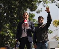 Leopoldo Lopezek Espainiak Carasaen duen enbaxada utzi du, ezustean eta ezkutuan