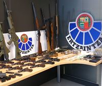 Arrestan a tres traficantes en Bizkaia y Álava, con gran cantidad de armas
