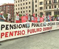 Pensionistas de Bizkaia denuncian que se agravarán los recortes en las pensiones
