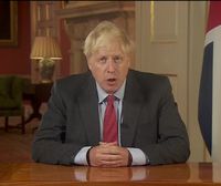 Boris Johnson ordena el cierre de los pubs y restaurantes a las diez de la noche