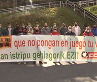 Concentración por el trabajador vizcaíno muerto el viernes en Cantabria