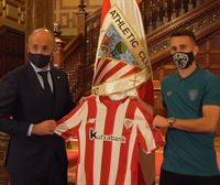 Berenguer firma su contrato para ser jugador del Athletic