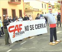 Los trabajadores de Trenasa se encierran en el Ayuntamiento de Castejón