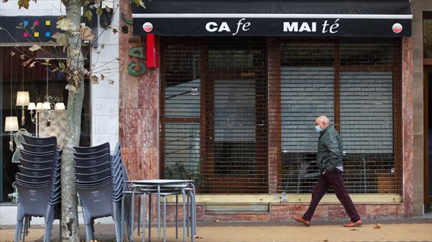 Un establecimiento cerrado en Vitoria-Gasteiz. Foto de archivo: EFE