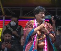 Boliviara itzuli da Evo Morales urtebeteren ostean