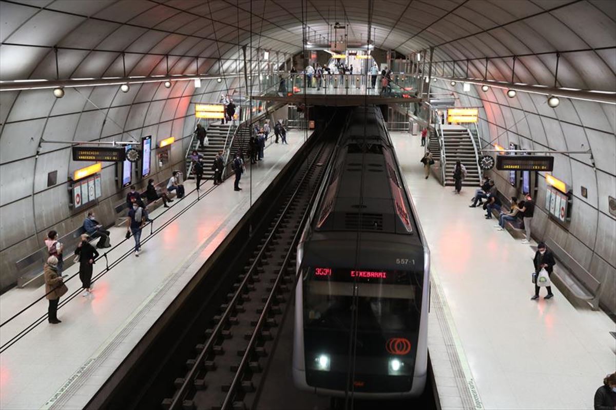 Retrasos Metro Bilbao 7 de marzo de 2023: problemas técnicos inciden en las  frecuencias