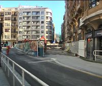 Tras rellenar el socavón, ya han abierto la calle Zubieta de San Sebastián