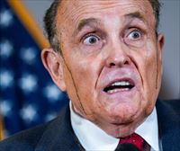 Rudy Giuliani Trumpen abokatuak positibo eman du covid-19an