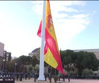 Espainiako militar ohien manifestuak hizpide Konstituzio Egunean