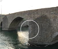 Polémica restauración del puente gótico de Santa Engracia de la Rochapea