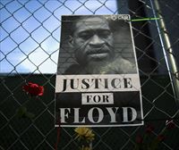 Uno de los agentes implicados en el asesinato de Floyd es condenado a dos años y medio por violar sus derechos