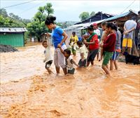 70 hildako baino gehiago Indonesian, euri jasen eta uholdeen ondorioz 