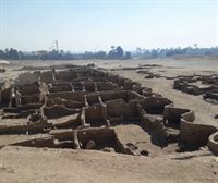 Duela 3.000 urteko antzinako hiri bat aurkitu dute Luxorren, Egipton