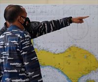 Buscan a un submarino indonesio desaparecido con 53 personas a bordo