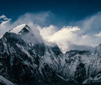 Alex Txikon Everestera abiatuko da, oxigenorik gabe igotzeko