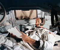 Michael Collins Ilargia lehen aldiz zapaldu zuen misioko astronauta hil da