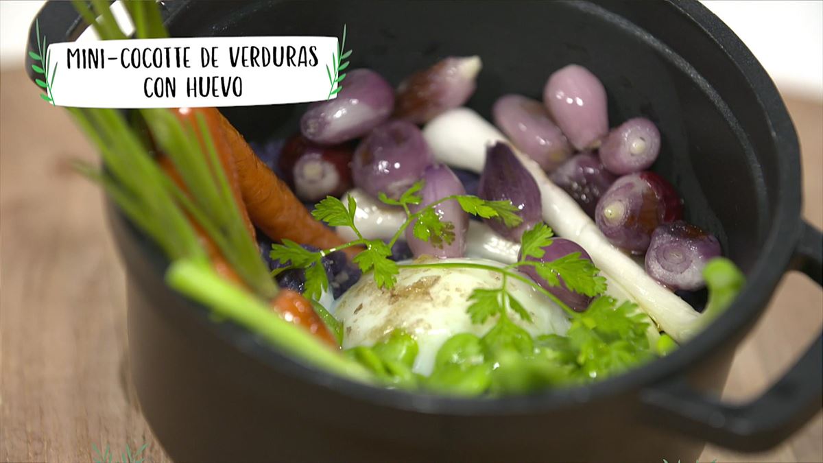 Receta: Mini-cocotte de verduras con huevo