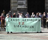 Concentración en Bilbao para denunciar la agresión a un conductor de Bizkaibus