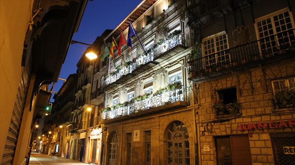 Calles vacías en Pamplona, de noche. 
