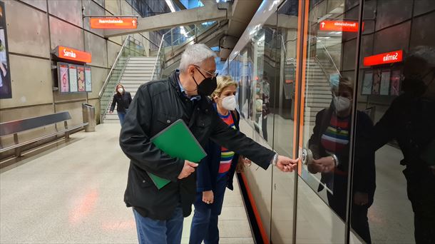 Usuarios del Metro Bilbao. Foto: EiTB Media