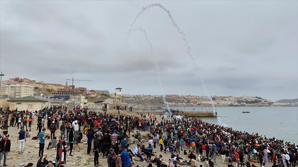 Migrantes en Ceuta. Foto de archivo: EFE.