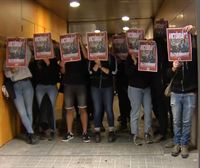 Ocupan la sede de ERC por la actuación de los antidisturbios en un desahucio