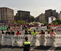 Un clamor contra despidos y precariedad toma las calles de Bilbao