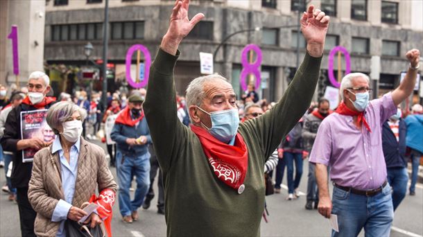 Marcha en Bilbao del Movimiento Vasco de Pensionistas. Foto de archivo: EFE