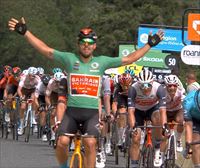 Colbrelli se adjudica la victoria de etapa tras batir en el esprint a Aranburu