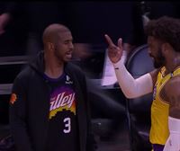 Los Angeles Lakersen porrot mingarria Sunsen etxean (115-85)