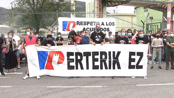Concentración de los trabajadores de Petronor. Imagen de archivo: EiTB Media
