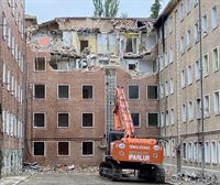 Hoy ha comenzado la demolición de los pisos de Olarizu en Vitoria-Gasteiz 