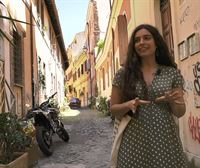 Adriana nos lleva a la Garbatella, el barrio ''rojo'' de Roma, repleto de arte mural 
