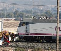 Fallecen cuatro personas en una colisión entre un tren y un vehículo en Alicante