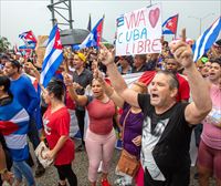 Chavistek Kubako protestak ukatu eta gertakari mediatiko baten parte direla baieztatu dute