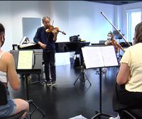 Varios músicos de la Filarmónica de Luxemburgo ofrecen clases a la Joven Orquesta de Euskal Herria