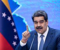 Nicolas Madurok AEBrengana hurbildu nahi du, oposizioarekin hitz eginez