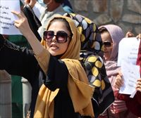 Afganistango emakumeek protesta egin dute Kabulen, talibanen erregimenaren Gobernutik kanpo geratu ostean