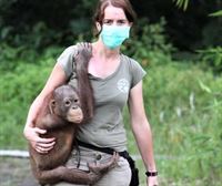 Karmele Llano, la veterinaria protectora de orangutanes, y Mirjana Povic, la astrofísica que mira a Africa