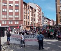 Manifestazio batek Ezkerraldeko eta Meatzaldeko enpleguaren suntsipena salatu du Barakaldon
