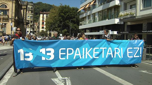 13/13 sumarioaren epaiketaren aurkako manifestazioa egin dute Donostian. Argazkia: EITB Media