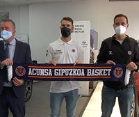 El Gipuzkoa Basket presenta a Steinarsson