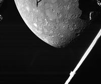 Astronoticias: Volcanes lunares, lagos marcianos y troyanos en Júpiter. Anna Caballé y El saber biográfico