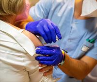 Osakidetza comienza a vacunar con la cuarta dosis a las personas menores de 60 años