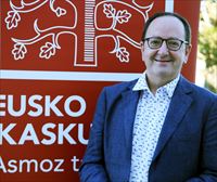 Jon Bagüesek jasoko du Eusko Ikaskuntzaren Manuel Lekuona saria