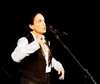 Noa canta en primicia 'Txoria Txori' para Distrito Euskadi