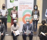 Las instituciones vascas piden impulsar el euskera en los canales de comunicación y en ámbitos informales