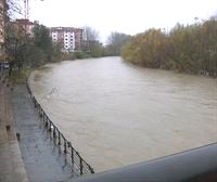 Gipuzkoa sigue con atención la evolución de los ríos, que por ahora no se han desbordado