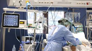 Las nuevas hospitalizaciones por covid-19 caen un 28 % en cinco días en la CAV